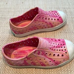 Native rubber slip ons